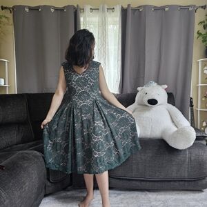 Elegant Green Lace Dress